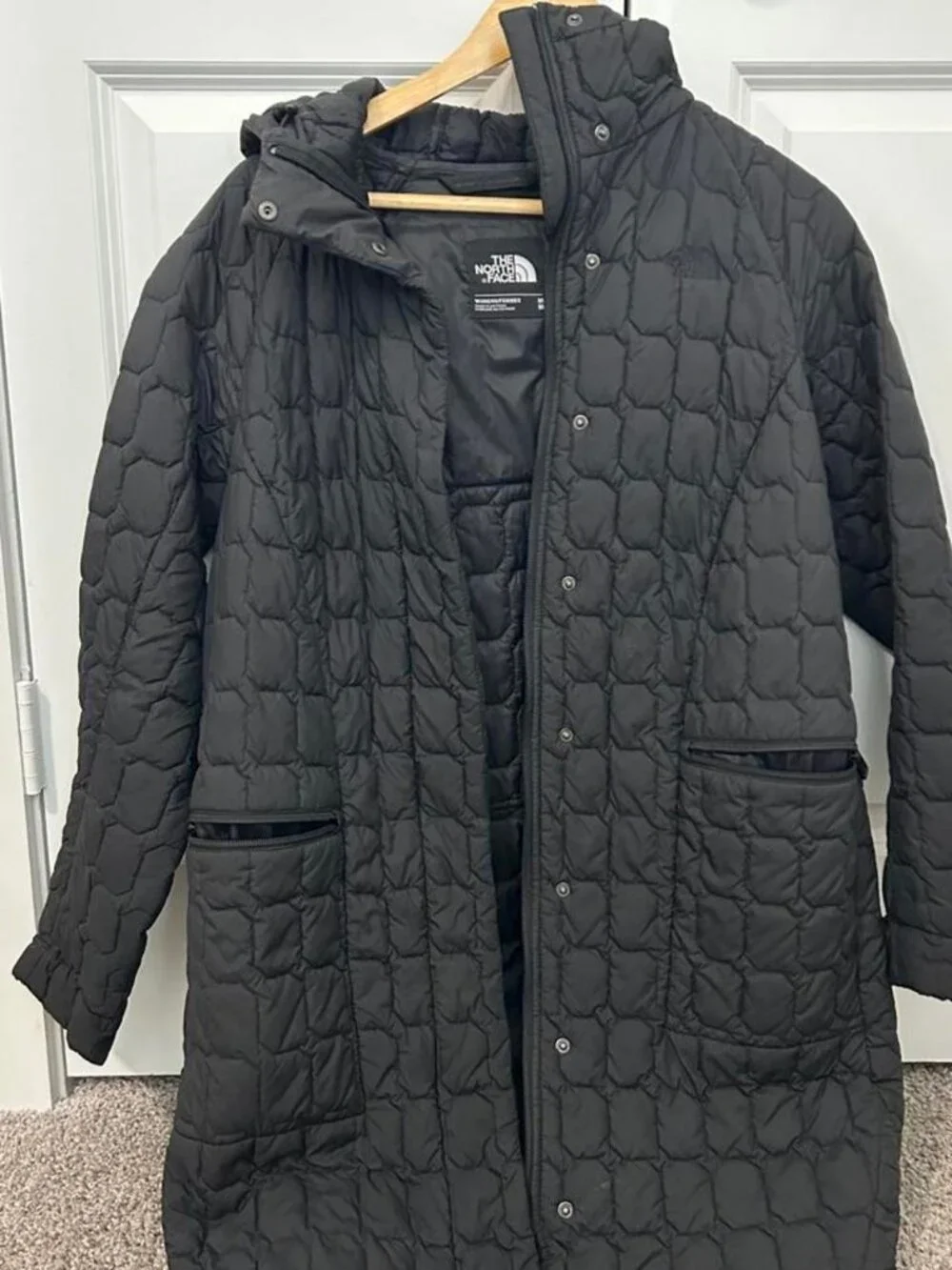 The North Face Women's Black and Grey Coat